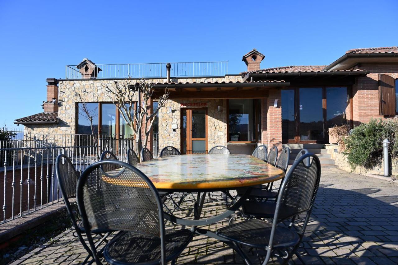 Agriturismo A Casa Mia غوبيو المظهر الخارجي الصورة