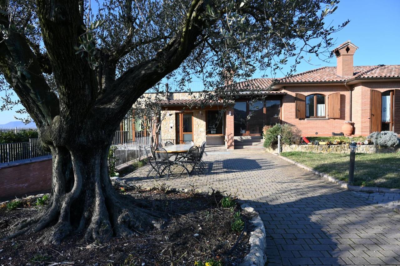 Agriturismo A Casa Mia غوبيو المظهر الخارجي الصورة